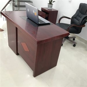 Thanh lý bàn trưởng phòng 1m2 có hộc TLBGDK13 2 Thanh lý bàn trưởng phòng 1m2 có hộc mới 100%